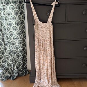 Rylee + Cru Cream and Tan Floral Maxi Dress